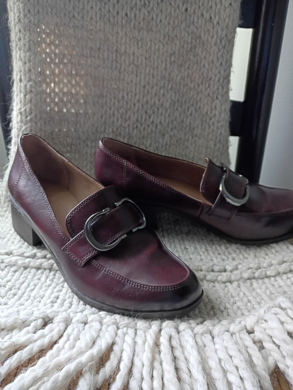 Classic Women's Burgundy Leather Buckle Loafers